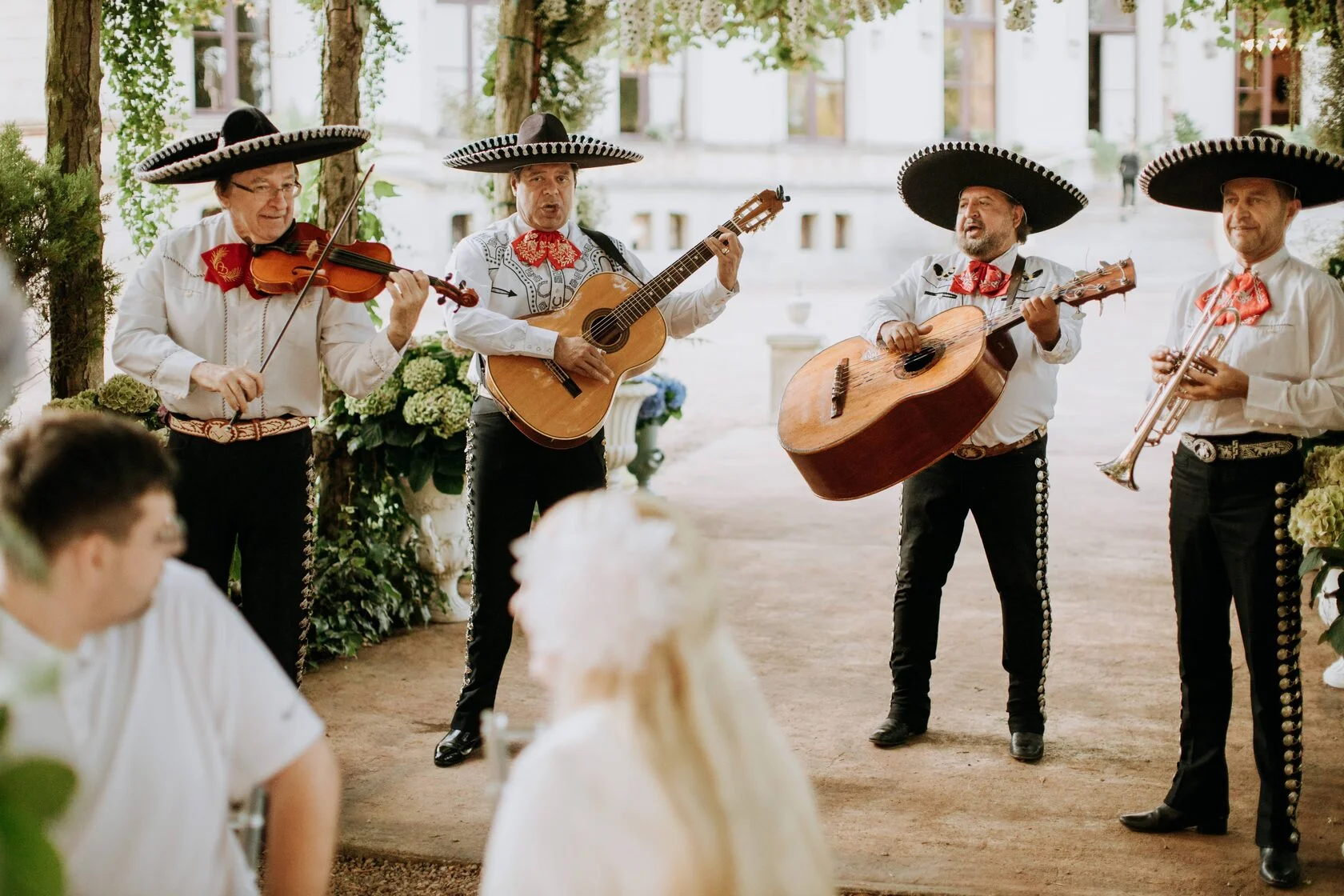 chateau-challain-music-enterntainment-events