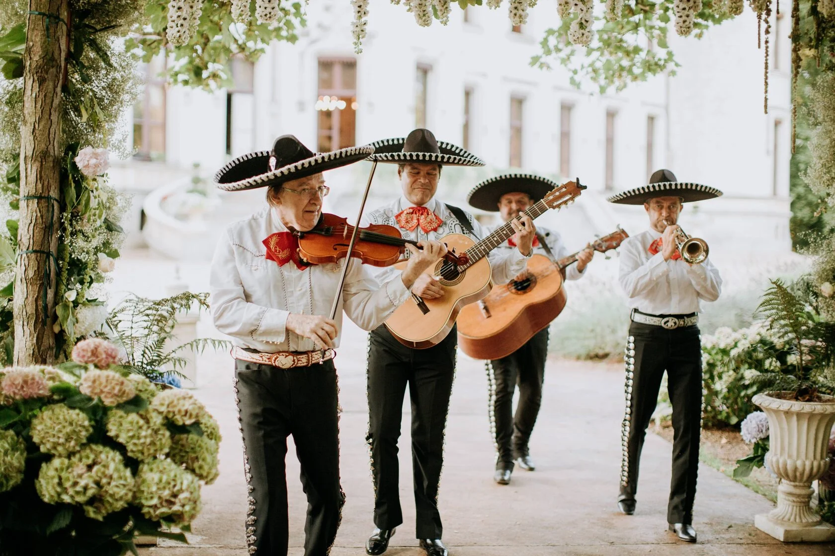 chateau-challain-music-enterntainment-events