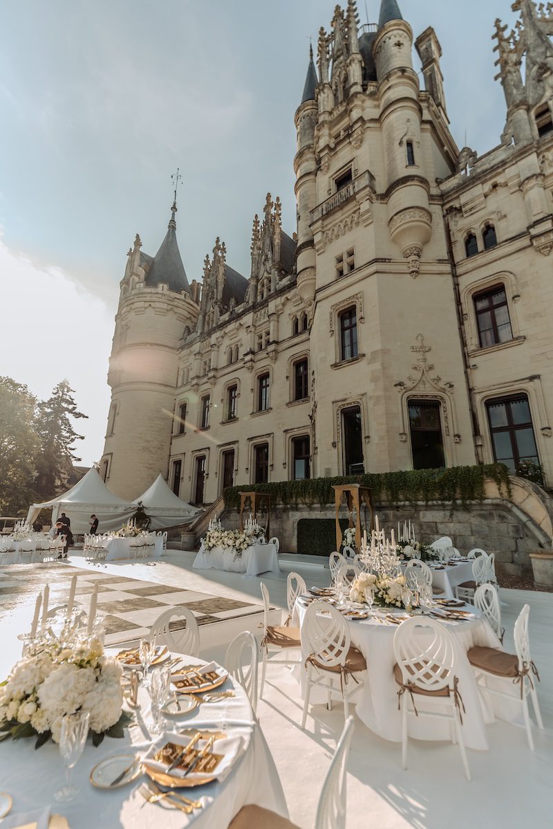 outside dinning at a luxury french destination wedding venue