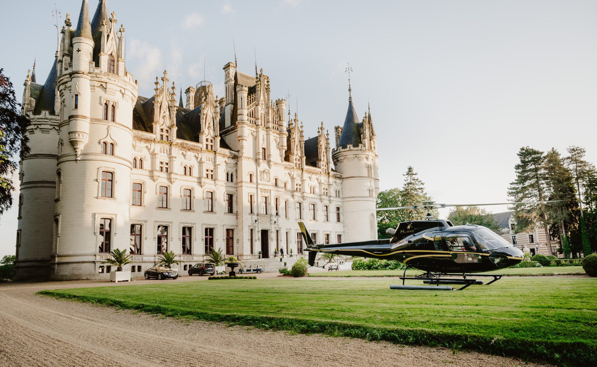 helicopter extra at a luxury wedding castle venue