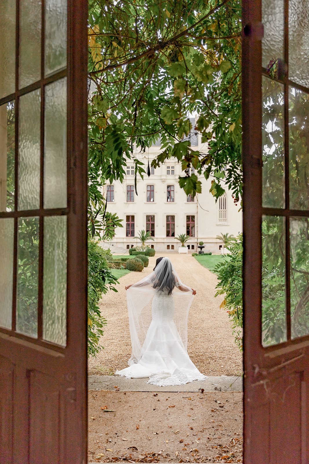 fairytale bride at her luxury wedding in france