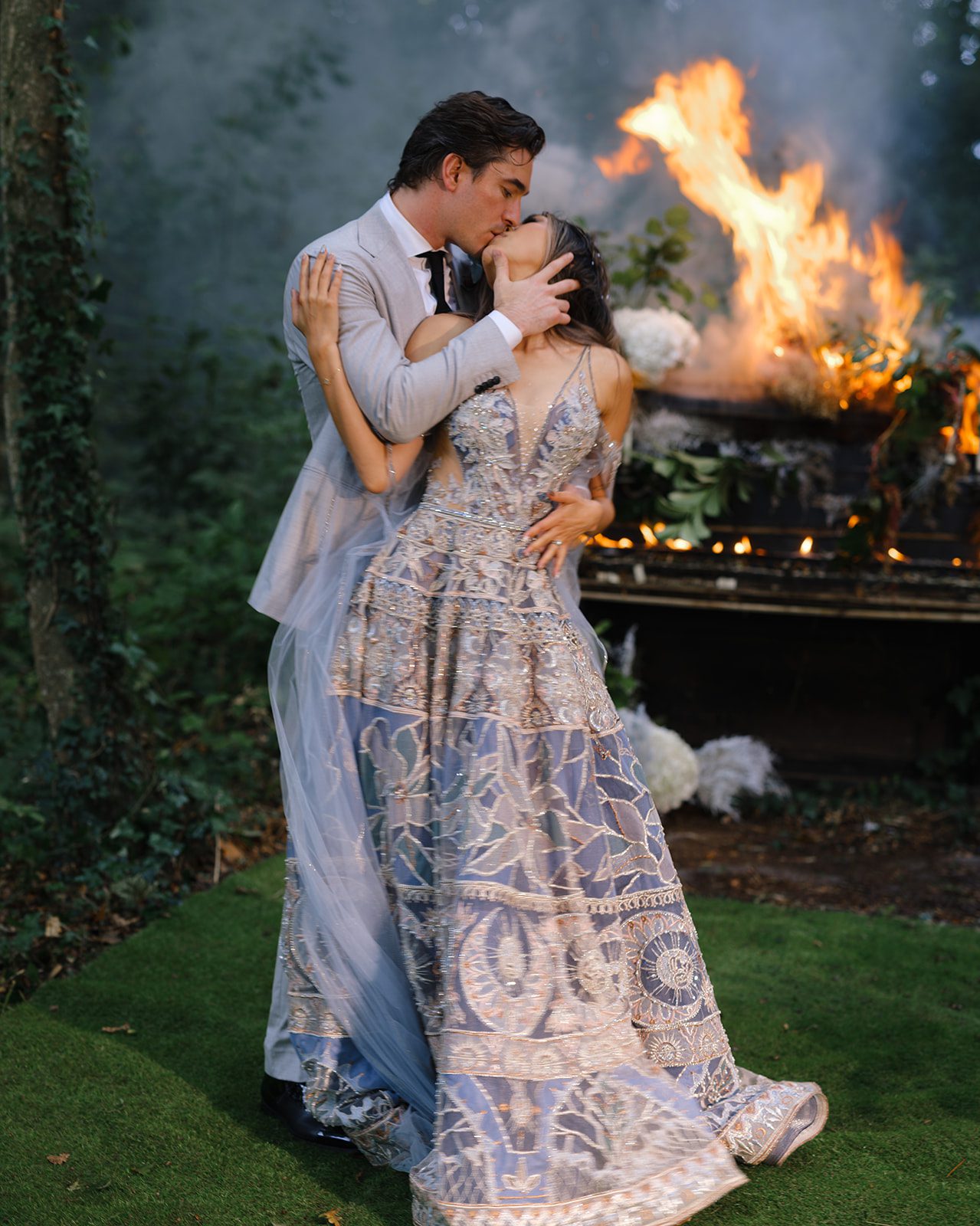 Cynthia Nicholson reliable wedding planner reviews at Chateau Challain France